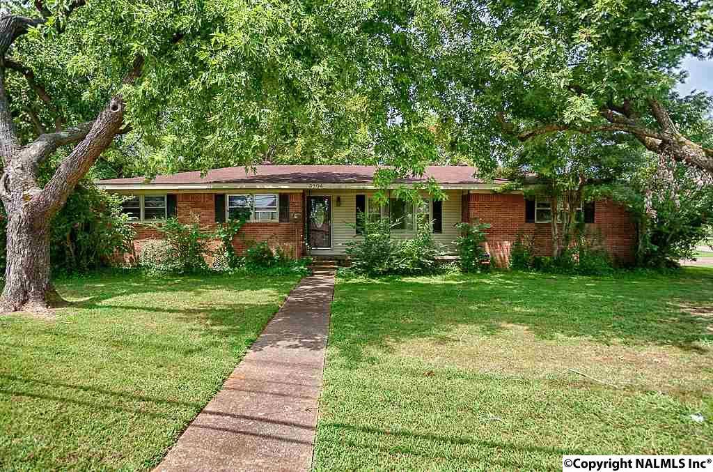 3904 Telstar Circle, Huntsville, AL 35805