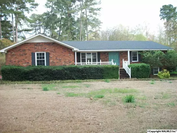 24 Brad Street, Scottsboro, AL 35769