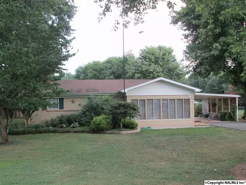 134 Dixon Road, Hazel Green, AL 35750