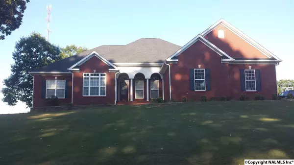 25 South Seneca Drive, Trinity, AL 35673