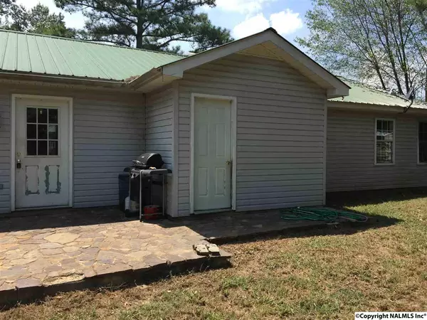 Cedar Bluff, AL 35959,4983 Lake Place Lane