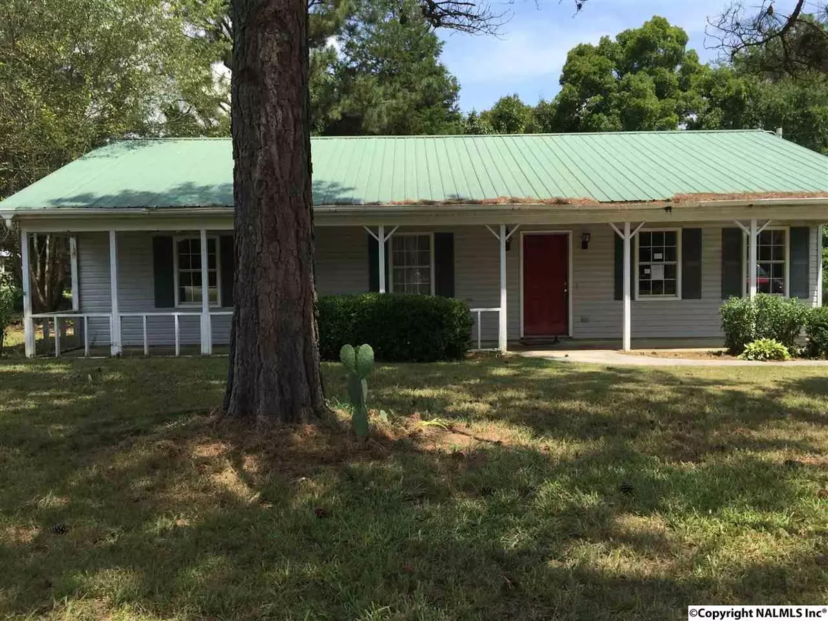 Cedar Bluff, AL 35959,4983 Lake Place Lane