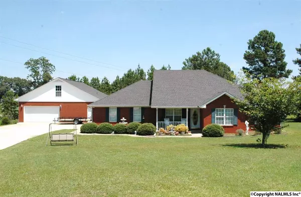 111 County Road 497, Trinity, AL 35673