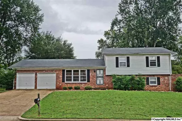 8008 Craigmont Road, Huntsville, AL 35802