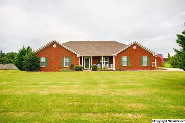 104 Meadow Lake Circle, Ardmore, AL 35739