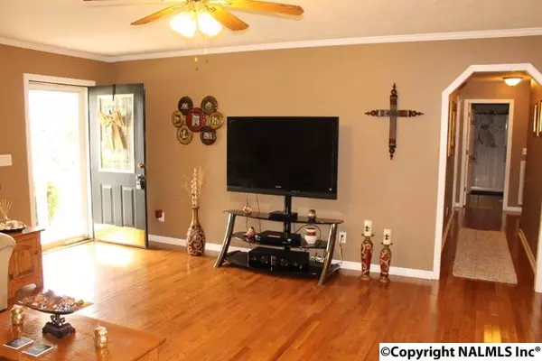 Rainsville, AL 35986,94 Road 9068