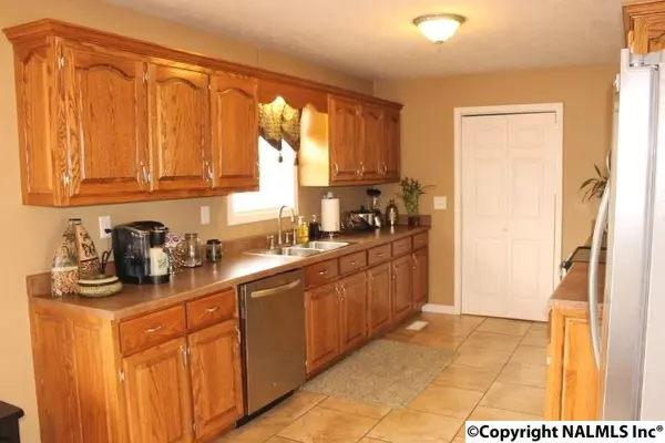 Rainsville, AL 35986,94 Road 9068