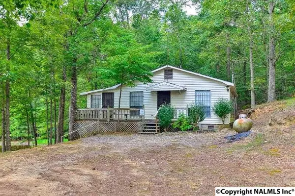 Baileyton, AL 35019,1001 Double S Mountain Road