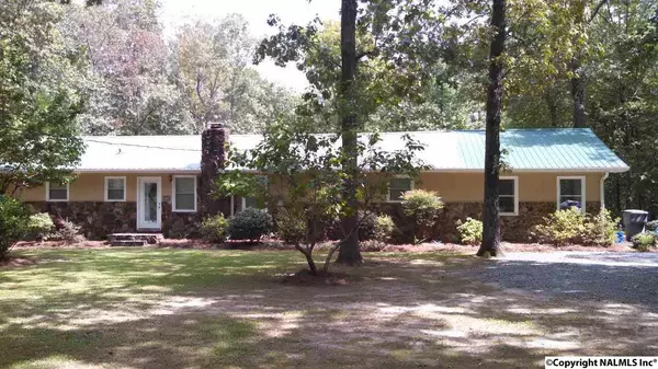 580 Rocky Ford Point Drive, Cedar Bluff, AL 35959