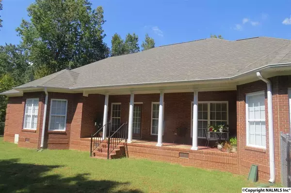 Gadsden, AL 35901,40 Whipporwill Lane