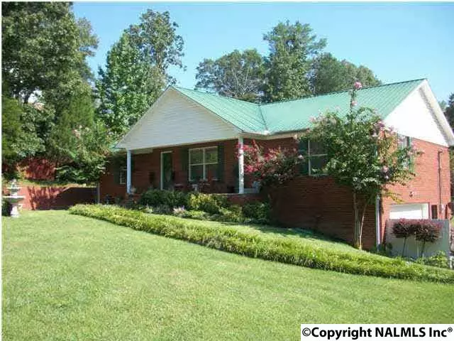 1620 Woodmont Street, Hartselle, AL 35640