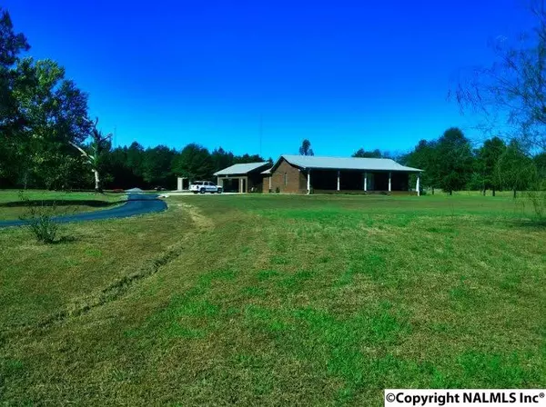 109 Fowler Loop Road, Falkville, AL 35622