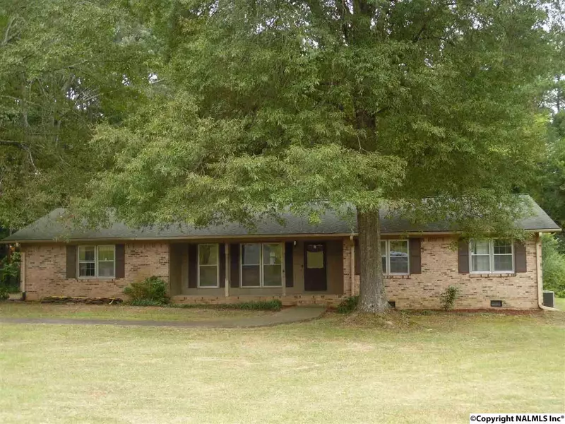 1050 S Watson Drive, Centre, AL 35960