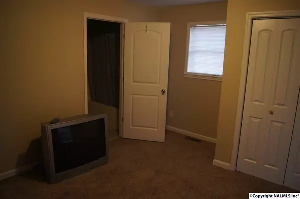 Rainsville, AL 35986,35 Fourth Ave