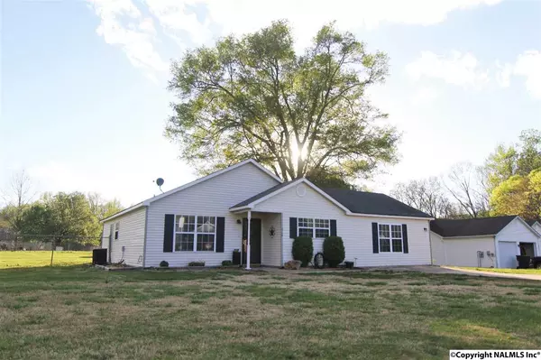 319 Buffalo Creek Drive, Toney, AL 35773