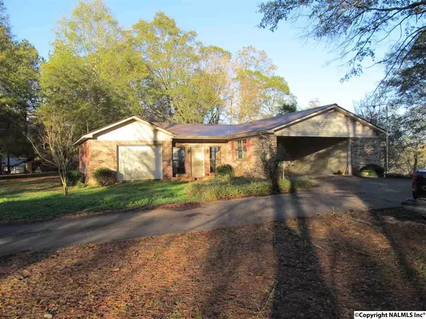 228 Dallas Loop Road, Trafford, AL 35172