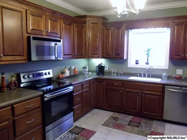 Arab, AL 35016,841 Natchez Trace NW