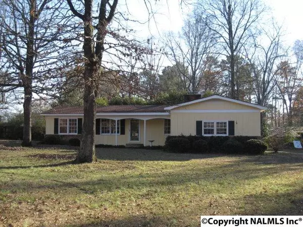 513 Crescent Drive, Hartselle, AL 35640