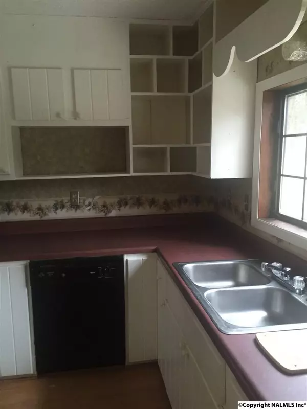 Attalla, AL 35954,1618 Valley Drive