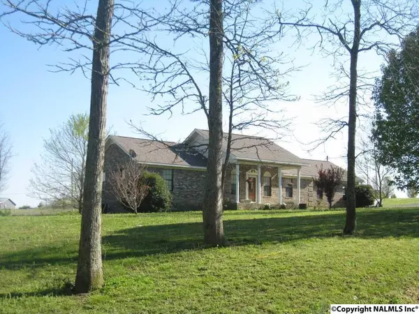 19 County Road 441, Rainsville, AL 35986