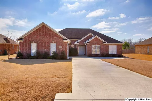 102 White Apple Drive, Harvest, AL 35749