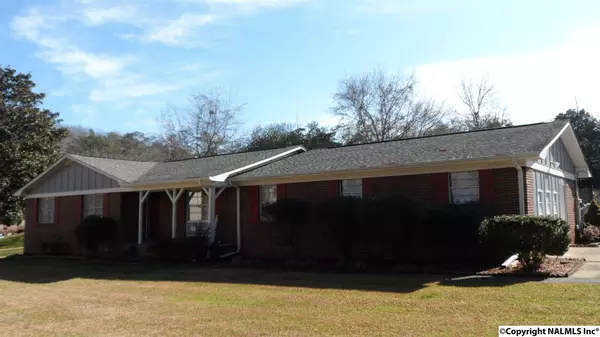 323 Lenford Avenue, Glencoe, AL 35905