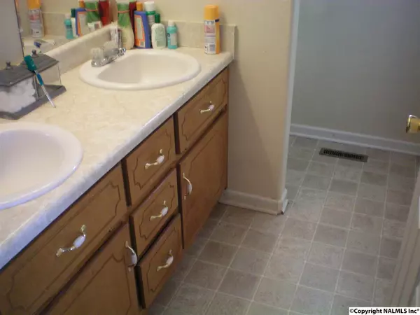 Rainsville, AL 35986,800 Scott Avenue