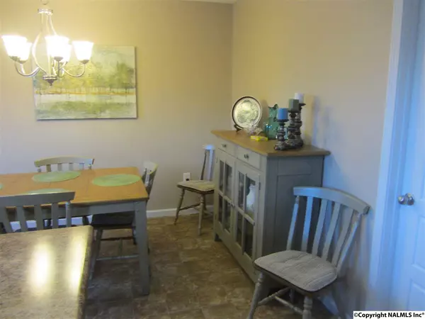 Rainsville, AL 35986,52 Craten Drive