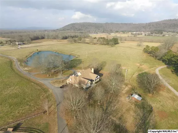 629 Merrill Mountain Road, Grant, AL 35747