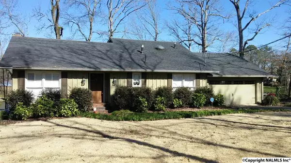 671 Lakeshore Avenue, Southside, AL 35907