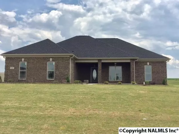 221 Briarcrest Road, Hazel Green, AL 35750