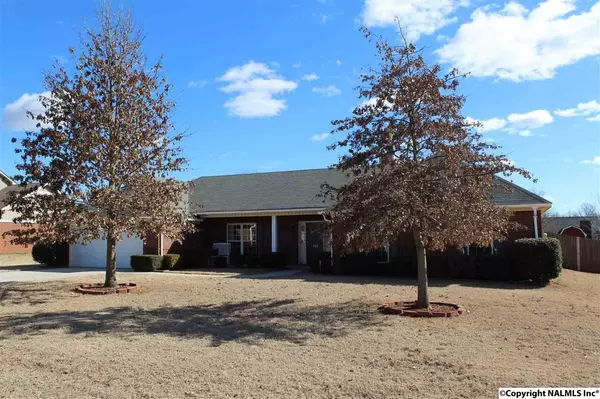 Hazel Green, AL 35750,103 Tree Bark Trail