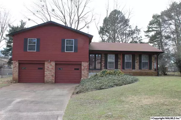 1811 Forney Drive, Huntsville, AL 35816