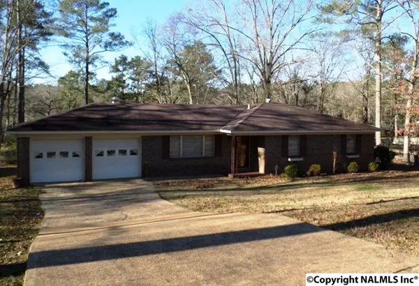 Gadsden, AL 35903,905 W Tomahawk Trail