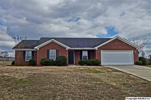 18448 Whitetail Lane, Athens, AL 35613