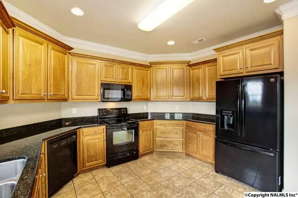 Huntsville, AL 35824,22 Nandina Lane