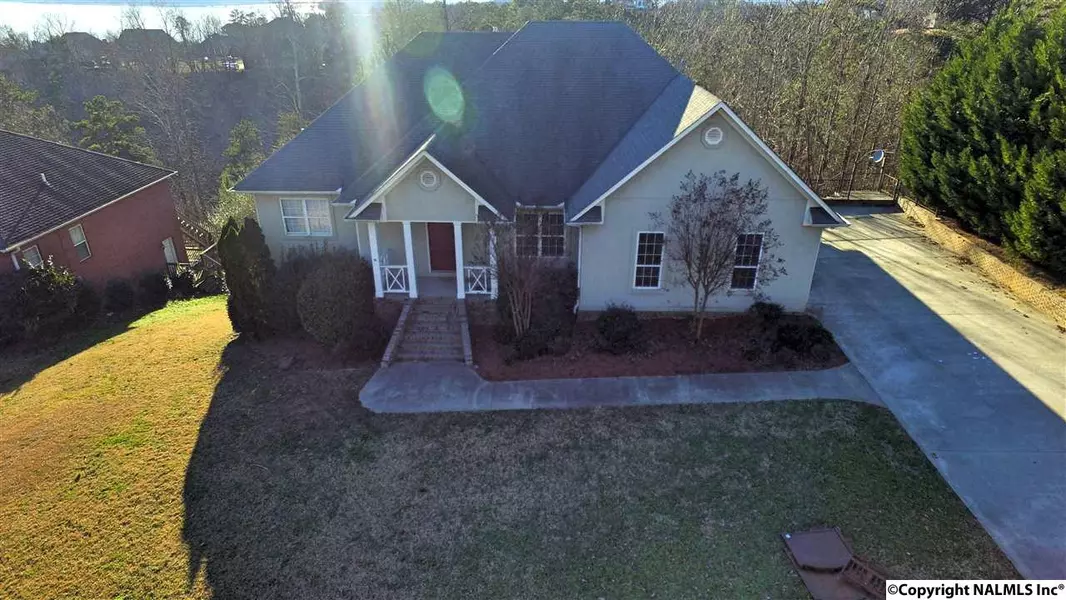 116 Eagle Ridge Drive, Guntersville, AL 35976