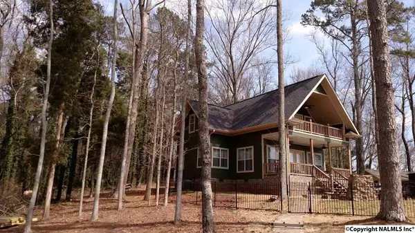 1472 Skyline Shores Drive, Scottsboro, AL 35769