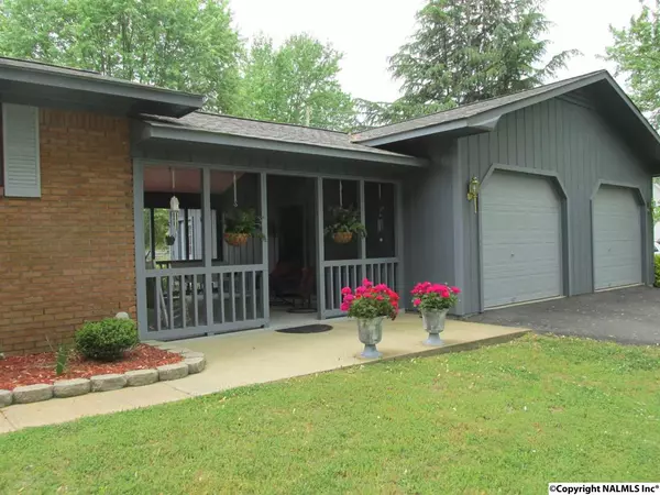 Rainsville, AL 35986,3078 N Rainbow Avenue