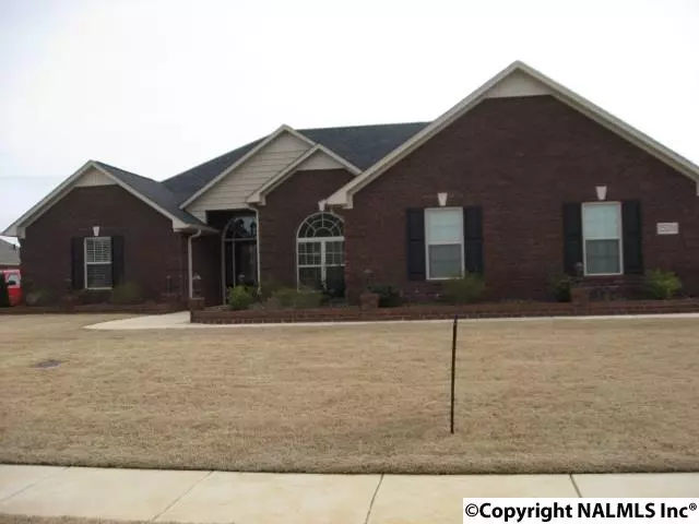 25210 Whispering Lane, Athens, AL 35613