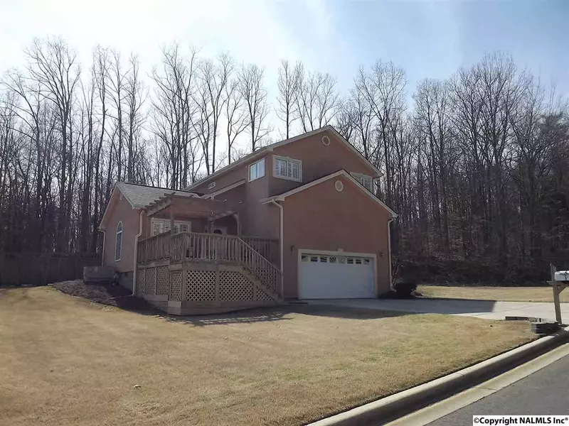 4009 Estate Drive, Guntersville, AL 35976