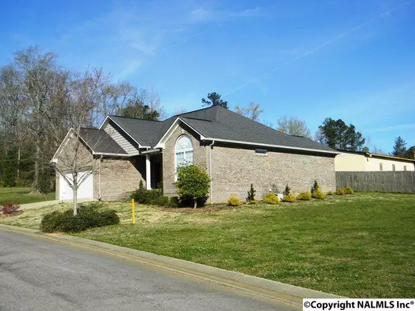 Glencoe, AL 35905,108 Briarwood Lane