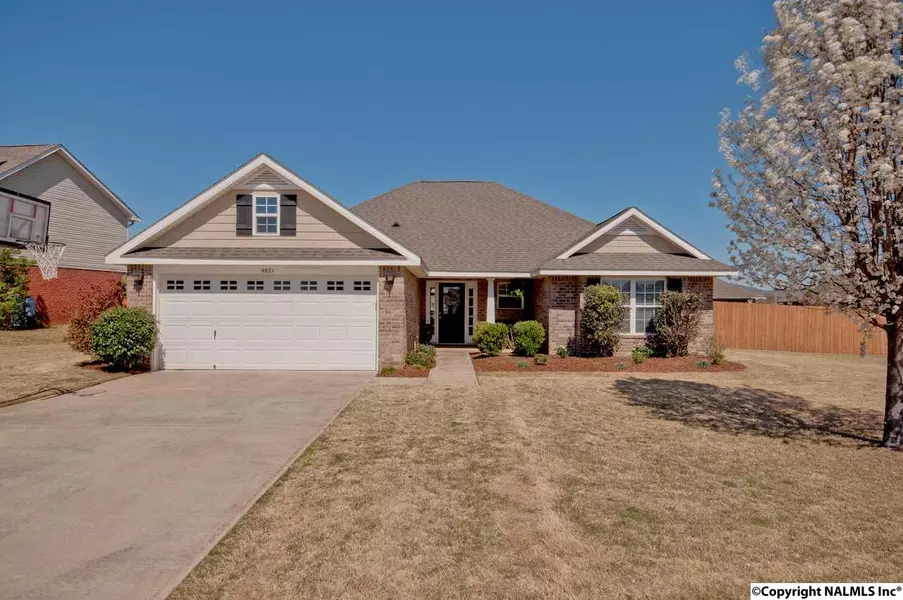 4821 Canterwood Drive, Owens Cross Roads, AL 35763