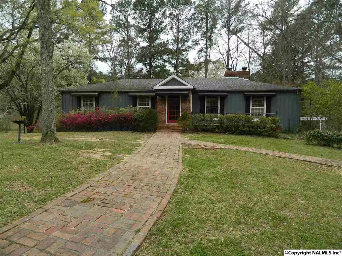 Gadsden, AL 35901,155 Oak Circle