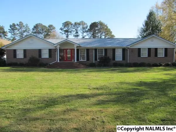 409 Alverson Avenue, Albertville, AL 35950