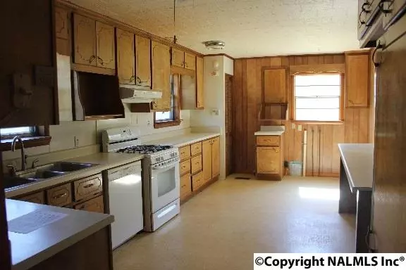 Rainsville, AL 35986,3021 Rainbow Avenue N