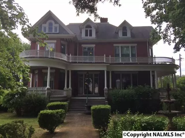 Athens, AL 35611,121 N Jefferson Street