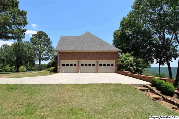 Grant, AL 35747,339 Edmonds Drive