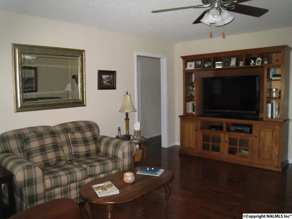 Rainsville, AL 35986,633 County Road 507