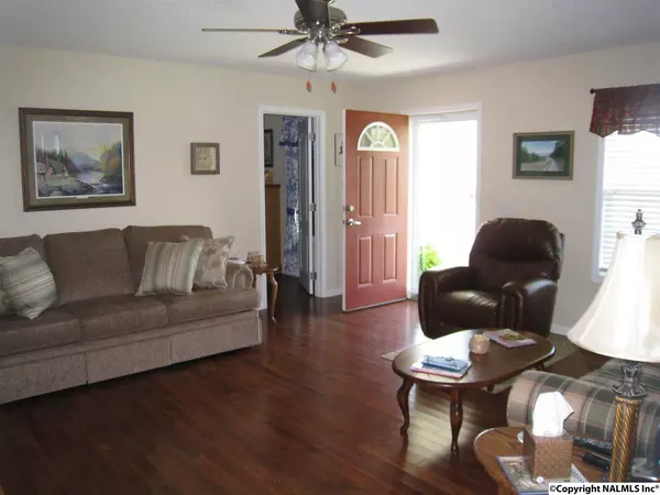 Rainsville, AL 35986,633 County Road 507